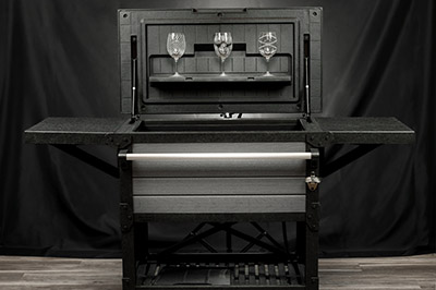 Rolling Beverage Chest with Ice